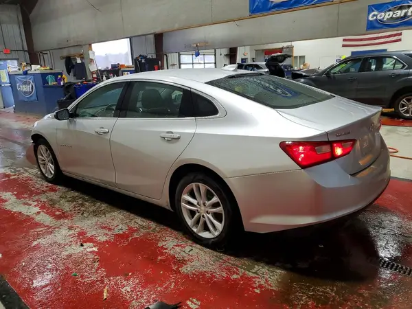 1G1ZD5ST8JF264932 2018 CHEVROLET MALIBU - Image 2