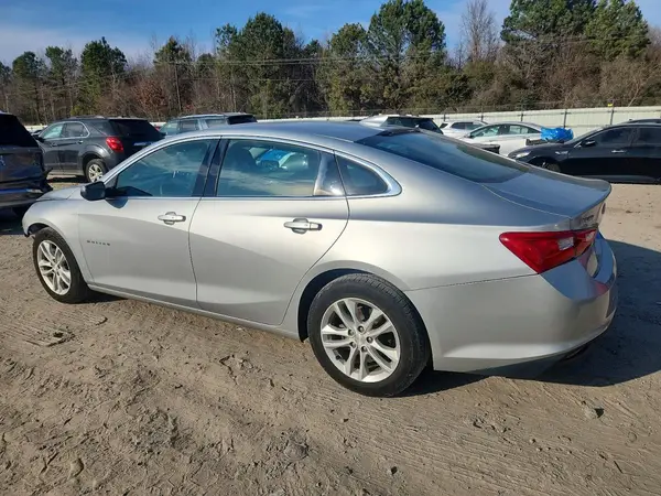 1G1ZD5ST8JF268172 2018 CHEVROLET MALIBU - Image 2