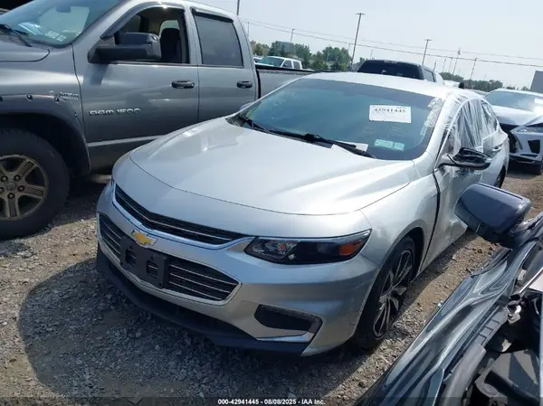 1G1ZD5ST8JF270861 2018 CHEVROLET MALIBU - Image 2