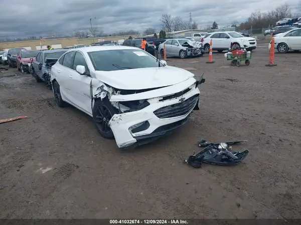 1G1ZD5ST8JF272254 2018 CHEVROLET MALIBU - Image 1