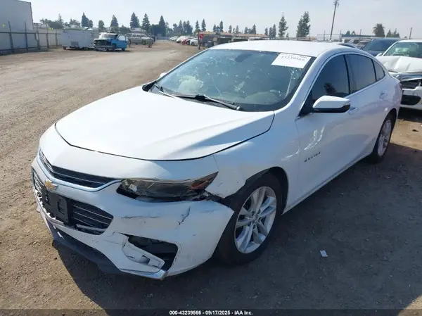 1G1ZD5ST8JF279866 2018 CHEVROLET MALIBU - Image 2