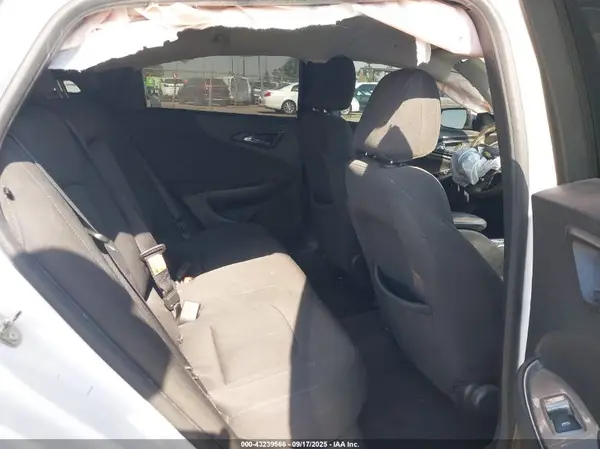 1G1ZD5ST8JF279866 2018 CHEVROLET MALIBU - Image 8