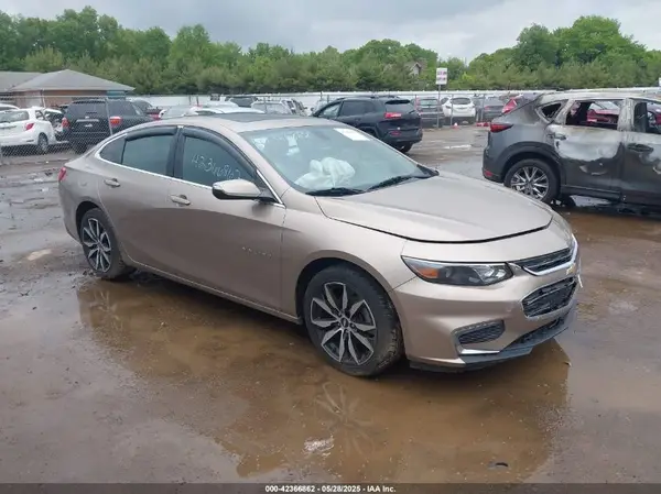 1G1ZD5ST8JF281035 2018 CHEVROLET MALIBU - Image 1