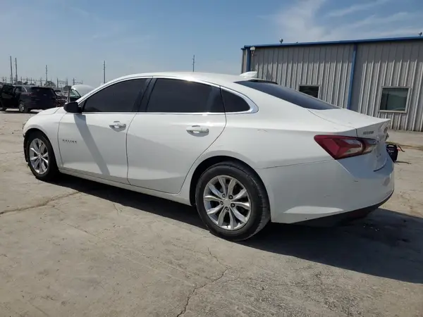1G1ZD5ST8KF104874 2019 CHEVROLET MALIBU - Image 2
