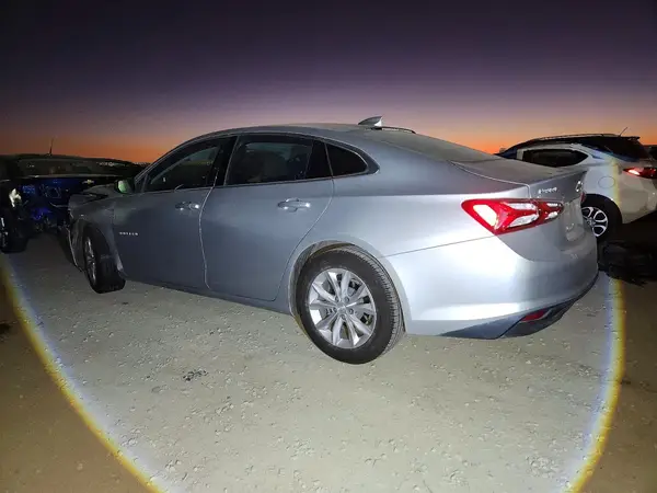 1G1ZD5ST8KF108861 2019 CHEVROLET MALIBU - Image 2