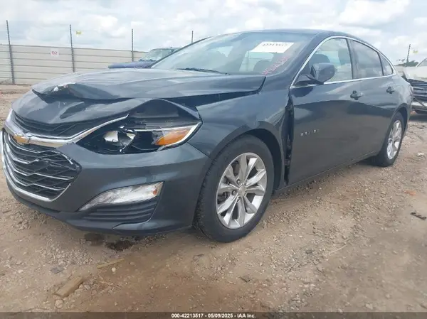 1G1ZD5ST8KF119231 2019 CHEVROLET MALIBU - Image 2