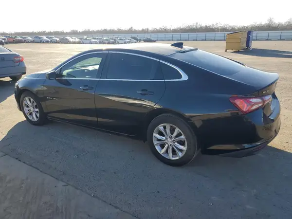 1G1ZD5ST8KF121304 2019 CHEVROLET MALIBU - Image 2