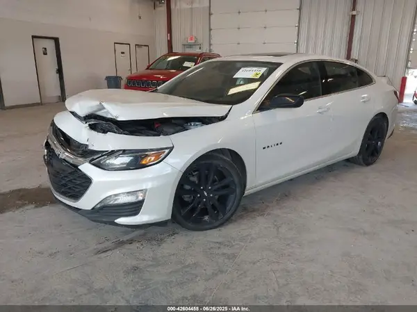 1G1ZD5ST8KF124929 2019 CHEVROLET MALIBU - Image 2