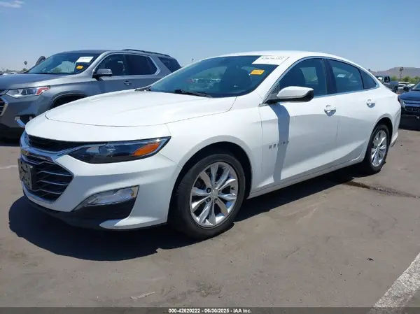 1G1ZD5ST8KF137146 2019 CHEVROLET MALIBU - Image 2