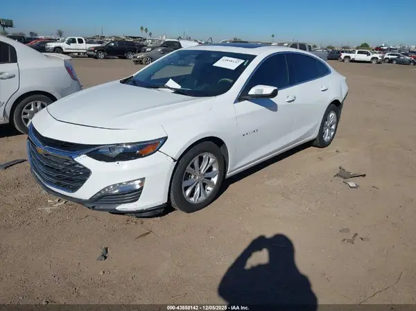 1G1ZD5ST8KF141567 2019 CHEVROLET MALIBU - Image 2