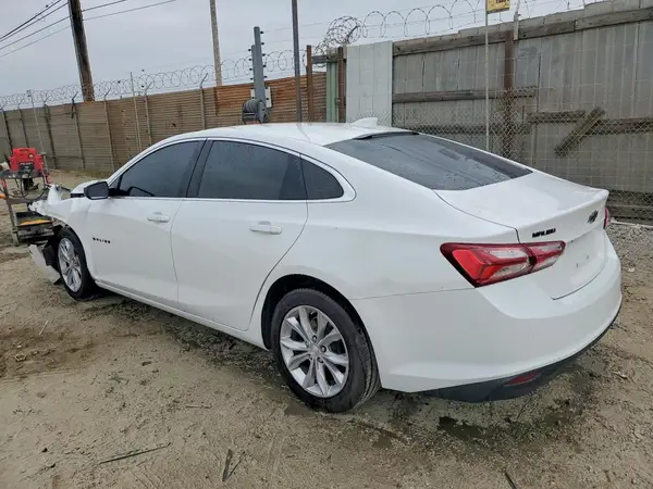 1G1ZD5ST8KF146607 2019 CHEVROLET MALIBU - Image 2