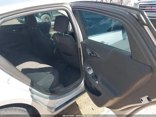 1G1ZD5ST8KF147594 2019 CHEVROLET MALIBU - Image 8