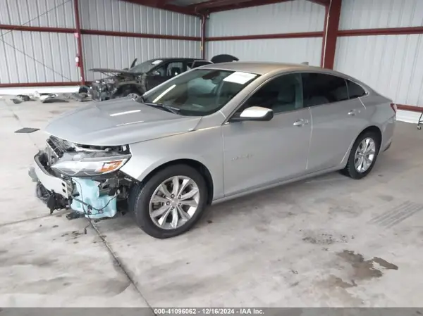 1G1ZD5ST8KF158465 2019 CHEVROLET MALIBU - Image 2