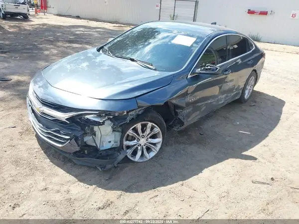 1G1ZD5ST8KF163679 2019 CHEVROLET MALIBU - Image 2