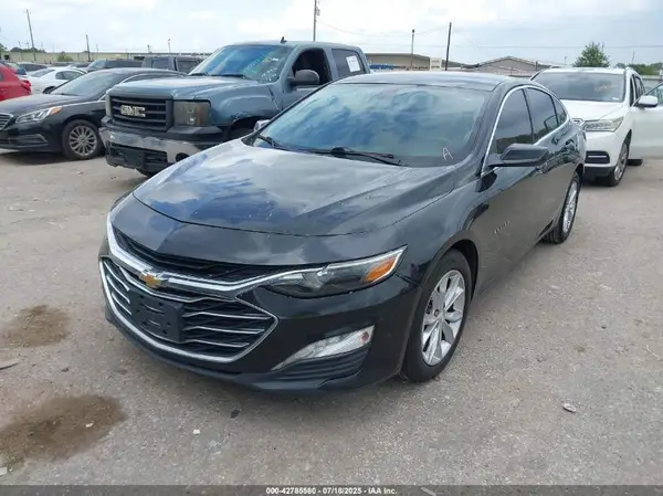 1G1ZD5ST8KF166274 2019 CHEVROLET MALIBU - Image 2