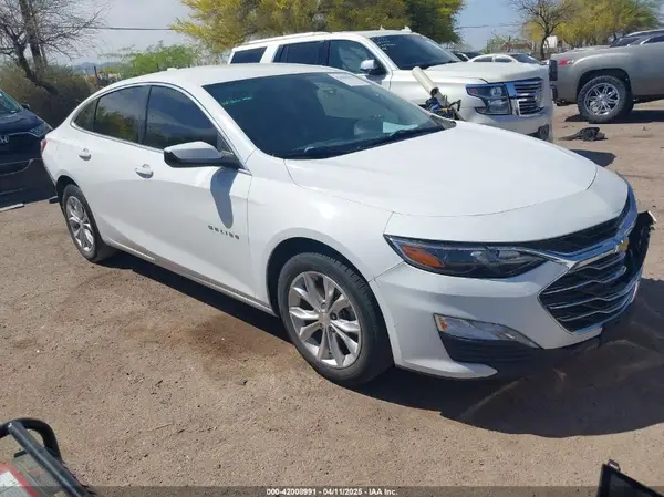 1G1ZD5ST8KF180675 2019 CHEVROLET MALIBU - Image 1