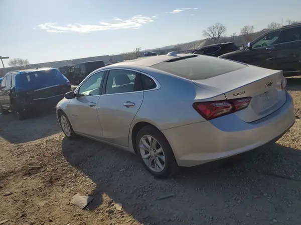 1G1ZD5ST8KF224447 2019 CHEVROLET MALIBU - Image 2