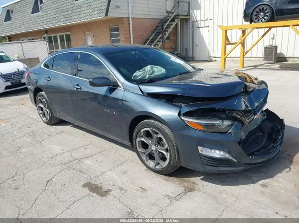 1G1ZD5ST8LF111776 2020 CHEVROLET MALIBU - Image 1