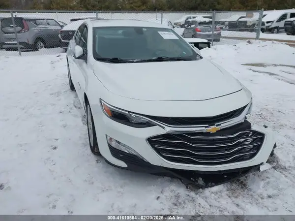 1G1ZD5ST8NF147440 2022 CHEVROLET MALIBU - Image 1