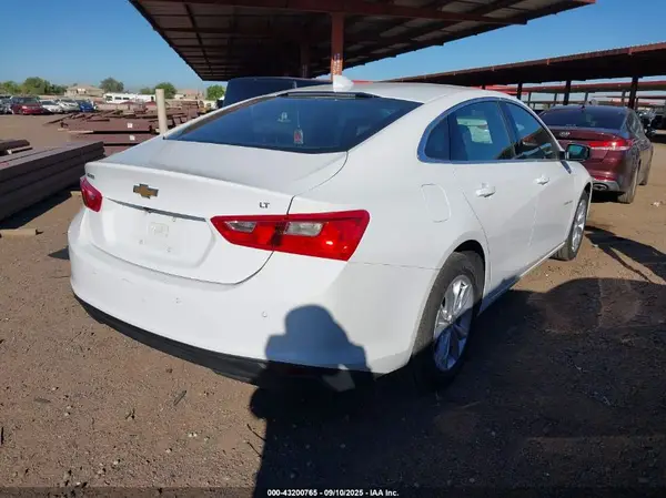 2025 CHEVROLET MALIBU IAAI lot 43200765 auction photo 4