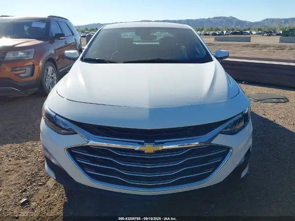 2025 CHEVROLET MALIBU IAAI lot 43200765 auction photo 6