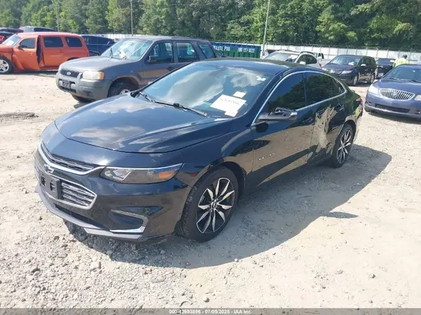 1G1ZD5ST9JF103702 2018 CHEVROLET MALIBU - Image 2