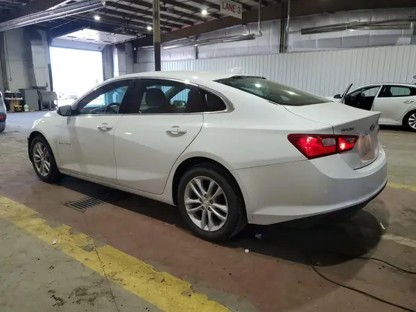 1G1ZD5ST9JF111539 2018 CHEVROLET MALIBU - Image 2