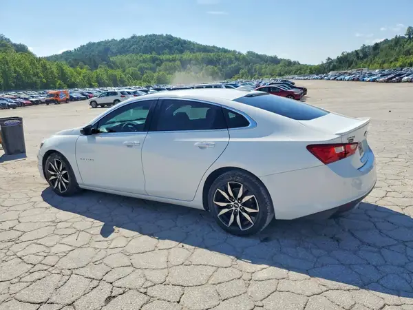 1G1ZD5ST9JF111671 2018 CHEVROLET MALIBU - Image 2