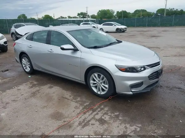 1G1ZD5ST9JF112660 2018 CHEVROLET MALIBU - Image 1