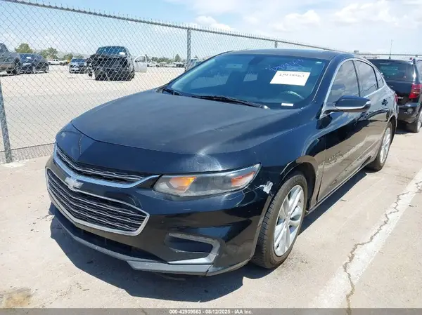 1G1ZD5ST9JF123982 2018 CHEVROLET MALIBU - Image 2