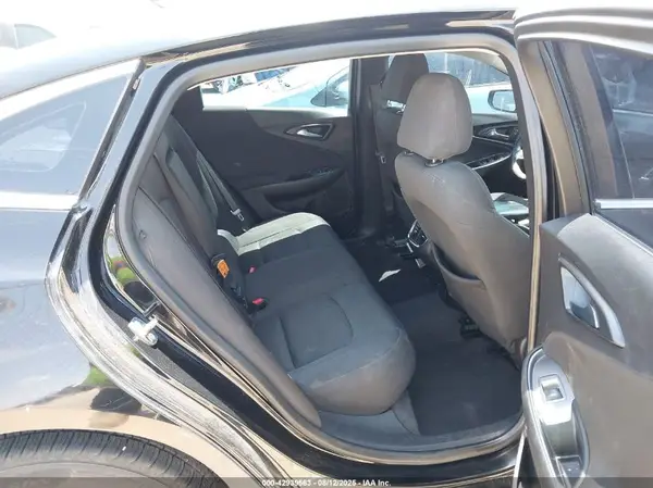 1G1ZD5ST9JF123982 2018 CHEVROLET MALIBU - Image 8