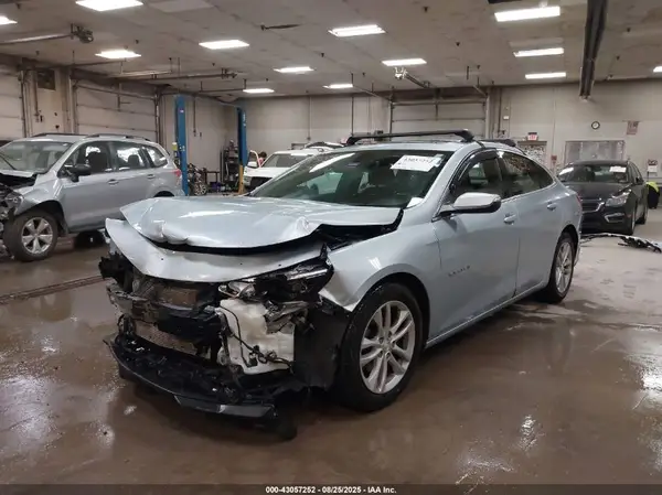 1G1ZD5ST9JF124159 2018 CHEVROLET MALIBU - Image 2