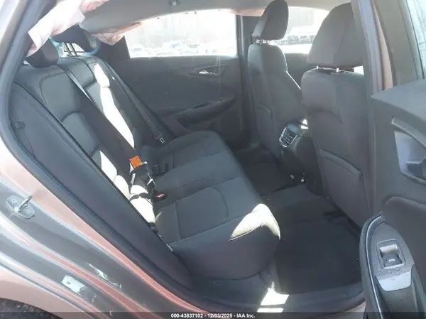 1G1ZD5ST9JF126591 2018 CHEVROLET MALIBU - Image 8