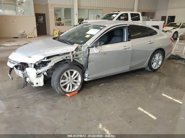 1G1ZD5ST9JF132794 2018 CHEVROLET MALIBU - Image 2