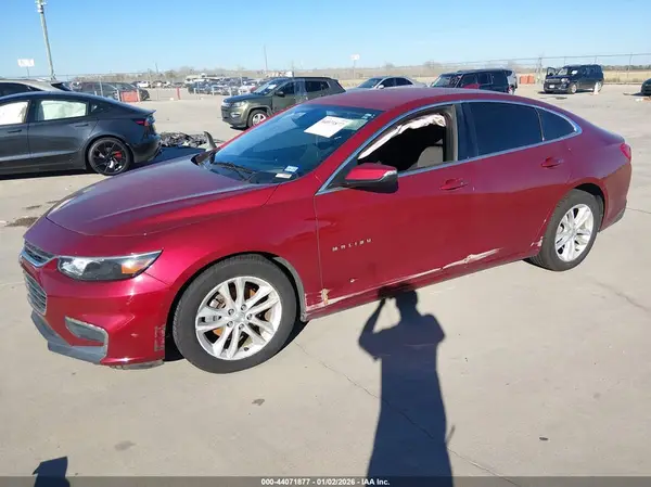 1G1ZD5ST9JF137459 2018 CHEVROLET MALIBU - Image 2