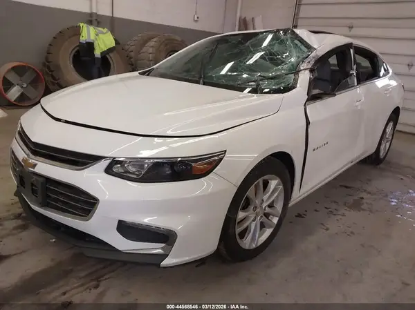 1G1ZD5ST9JF139115 2018 CHEVROLET MALIBU - Image 2