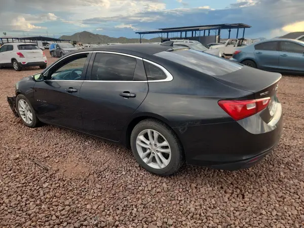 1G1ZD5ST9JF139597 2018 CHEVROLET MALIBU - Image 2