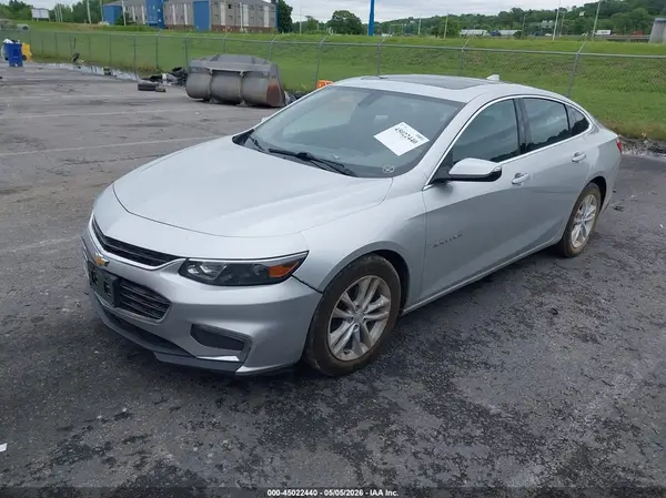 1G1ZD5ST9JF145268 2018 CHEVROLET MALIBU - Image 2