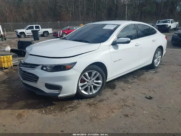 1G1ZD5ST9JF150969 2018 CHEVROLET MALIBU - Image 2