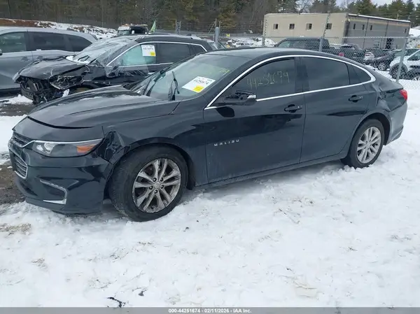 1G1ZD5ST9JF153404 2018 CHEVROLET MALIBU - Image 2