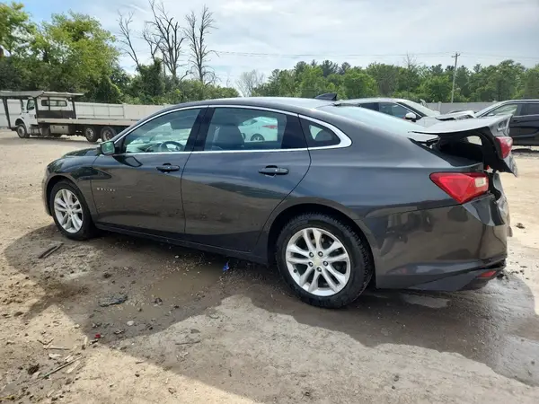 1G1ZD5ST9JF158621 2018 CHEVROLET MALIBU - Image 2