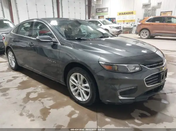 1G1ZD5ST9JF158845 2018 CHEVROLET MALIBU - Image 1