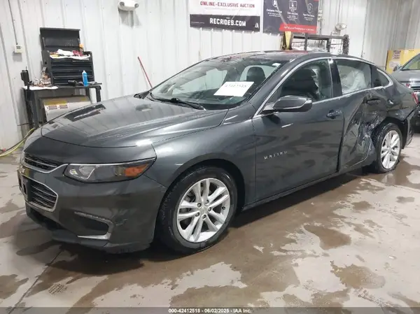 1G1ZD5ST9JF158845 2018 CHEVROLET MALIBU - Image 2