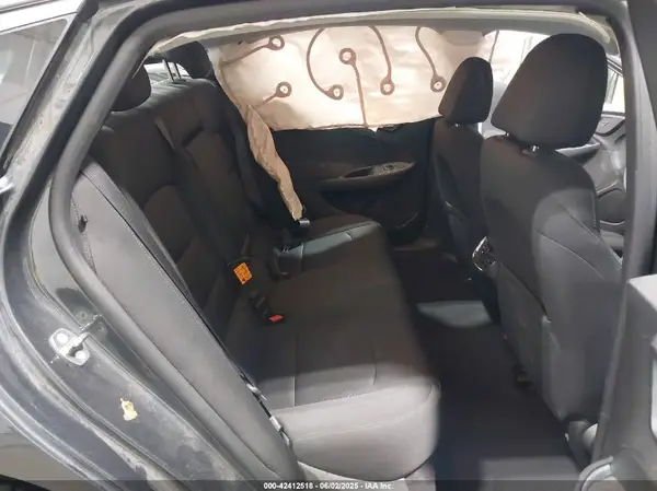 1G1ZD5ST9JF158845 2018 CHEVROLET MALIBU - Image 8