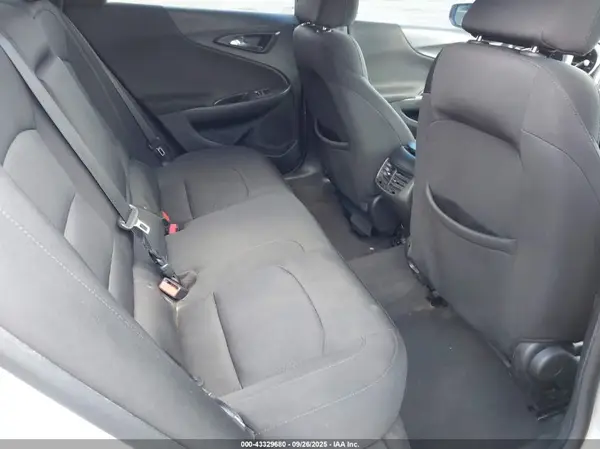 1G1ZD5ST9JF160238 2018 CHEVROLET MALIBU - Image 8
