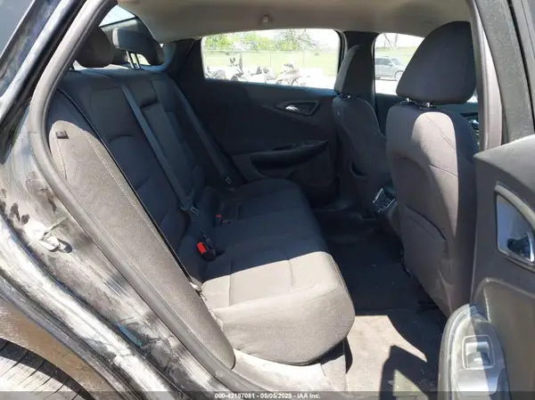1G1ZD5ST9JF161583 2018 CHEVROLET MALIBU - Image 8