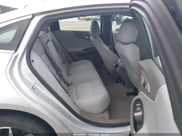 1G1ZD5ST9JF164841 2018 CHEVROLET MALIBU - Image 8