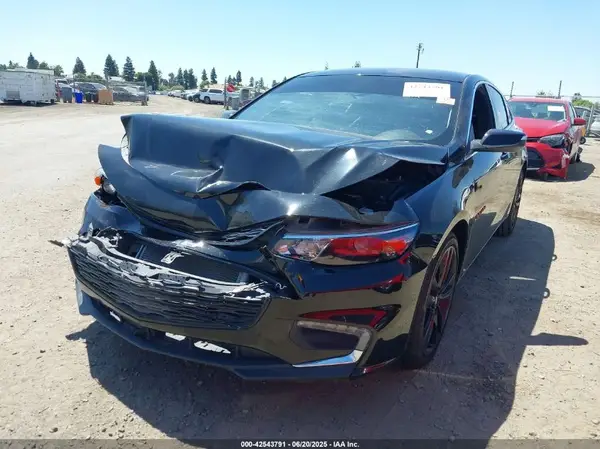 1G1ZD5ST9JF179744 2018 CHEVROLET MALIBU - Image 2