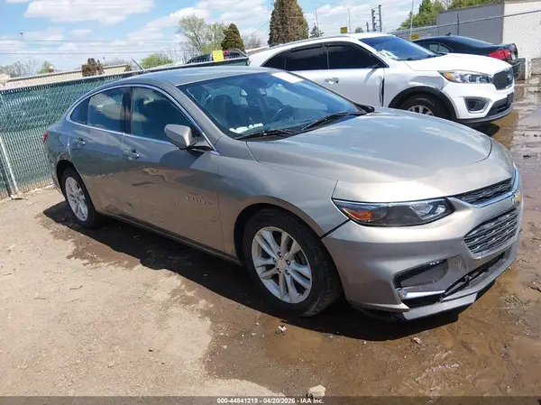 1G1ZD5ST9JF180683 2018 CHEVROLET MALIBU - Image 1
