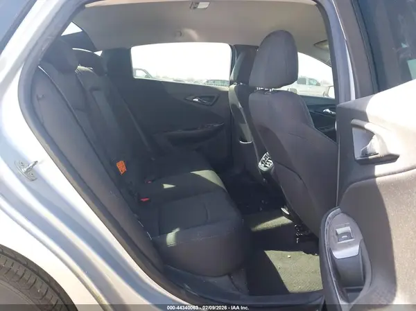 1G1ZD5ST9JF182773 2018 CHEVROLET MALIBU - Image 8